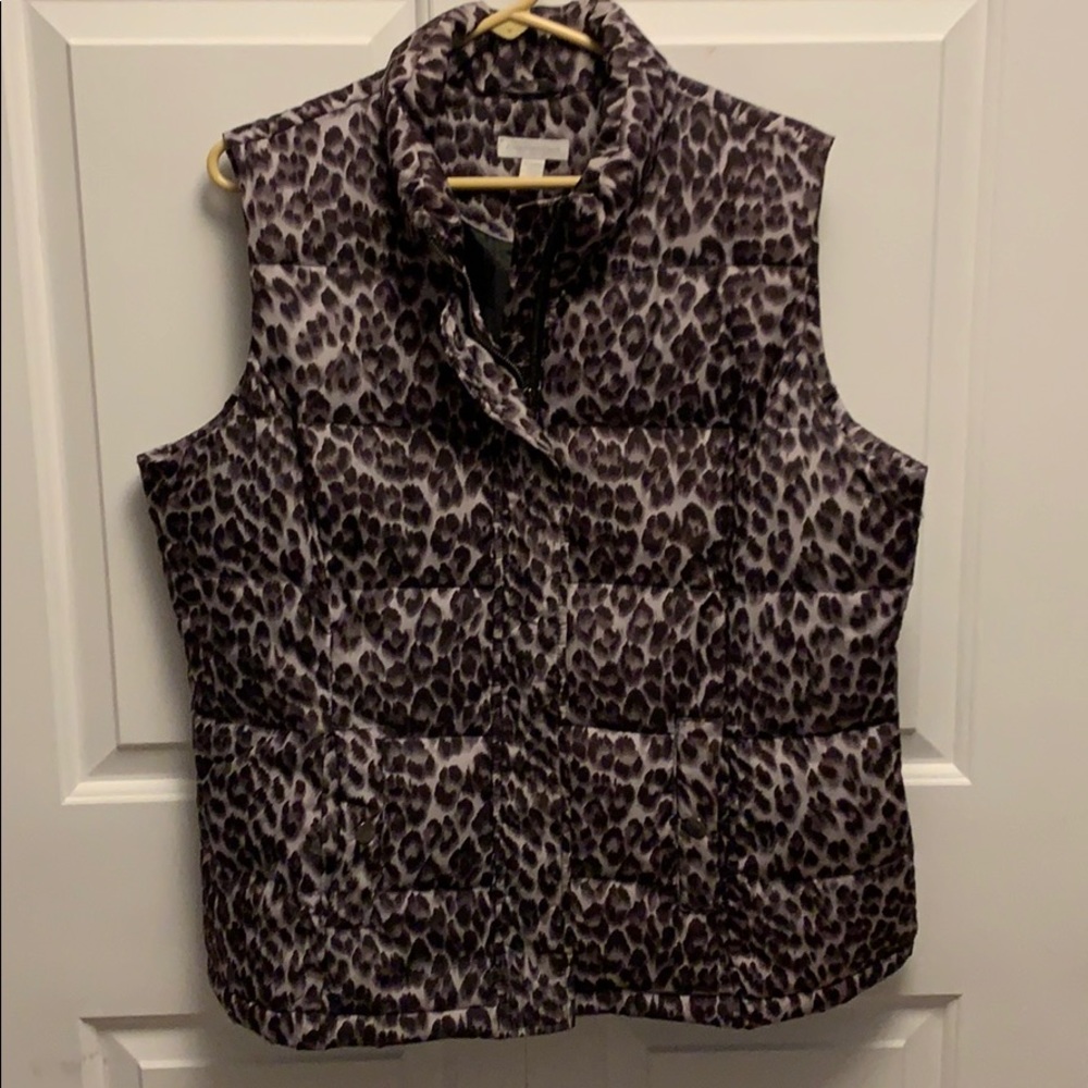 Snow Leopard Puffer Vest